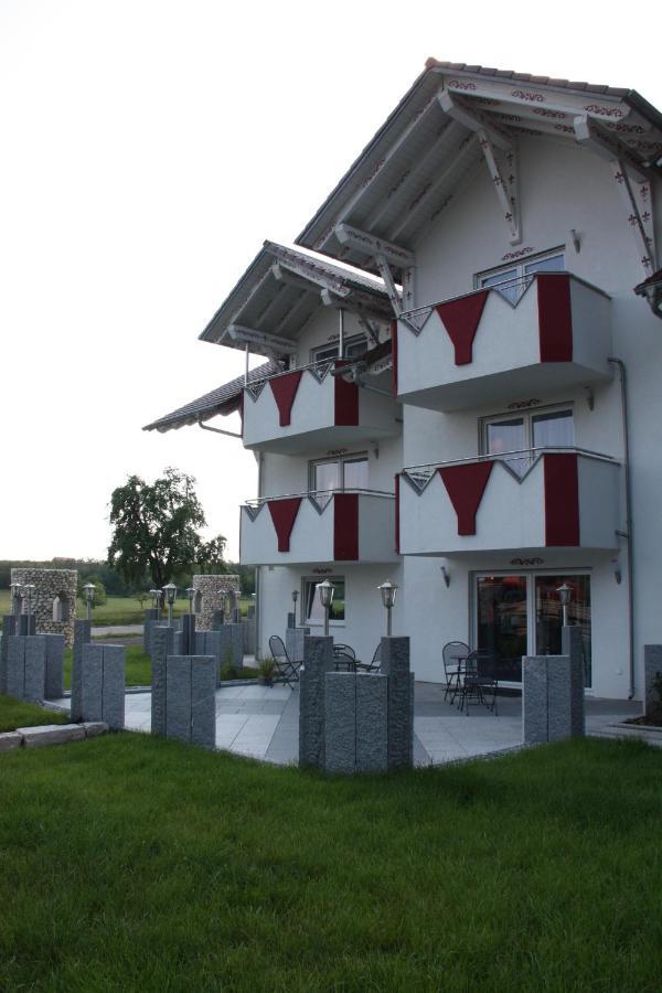 Zum Kreuzritter Aparthotel Wuestenrot ภายนอก รูปภาพ